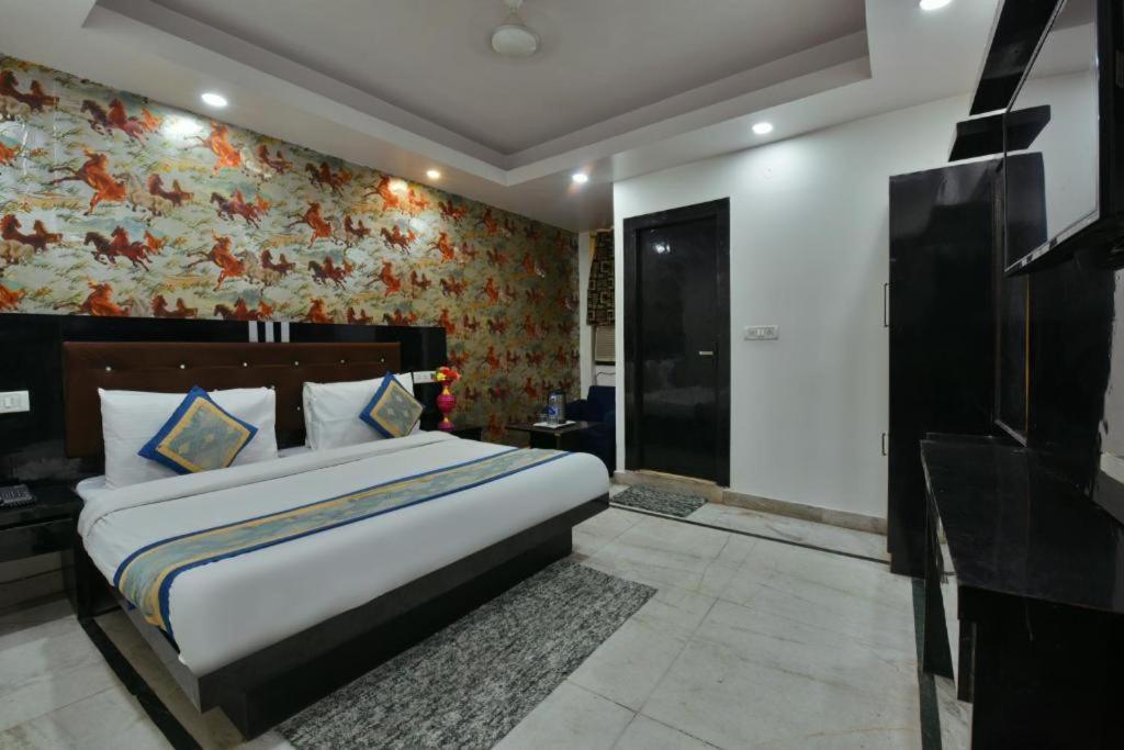 Hotel Shiva International Near By Igi Airport นิวเดลี ภายนอก รูปภาพ