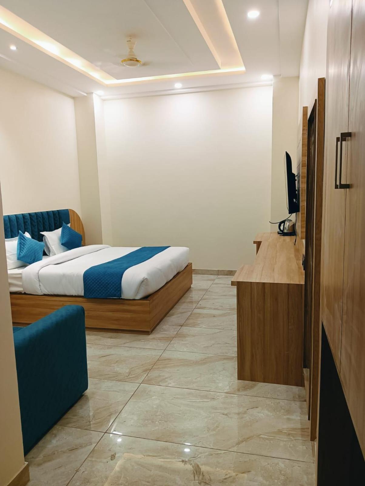 Hotel Shiva International Near By Igi Airport นิวเดลี ภายนอก รูปภาพ